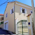 Appartement Kuca Ivan *