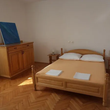 Kuca Ivan Sveti Filip i Jakov