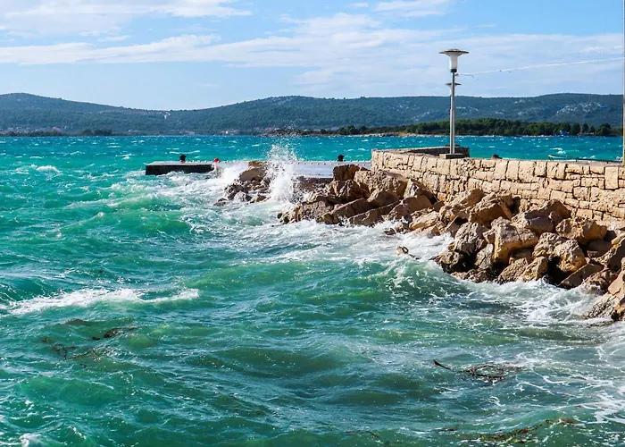 Kuca Ivan * Sveti Filip i Jakov