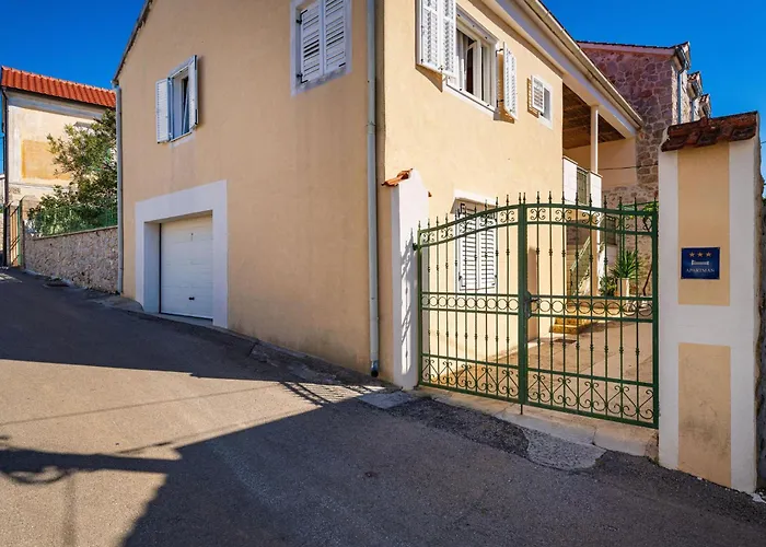 Kuca Ivan Appartamento Sveti Filip i Jakov