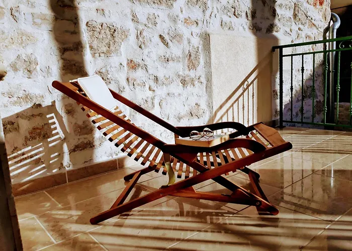 Kuca Ivan * Свети-Филип-и-Яков